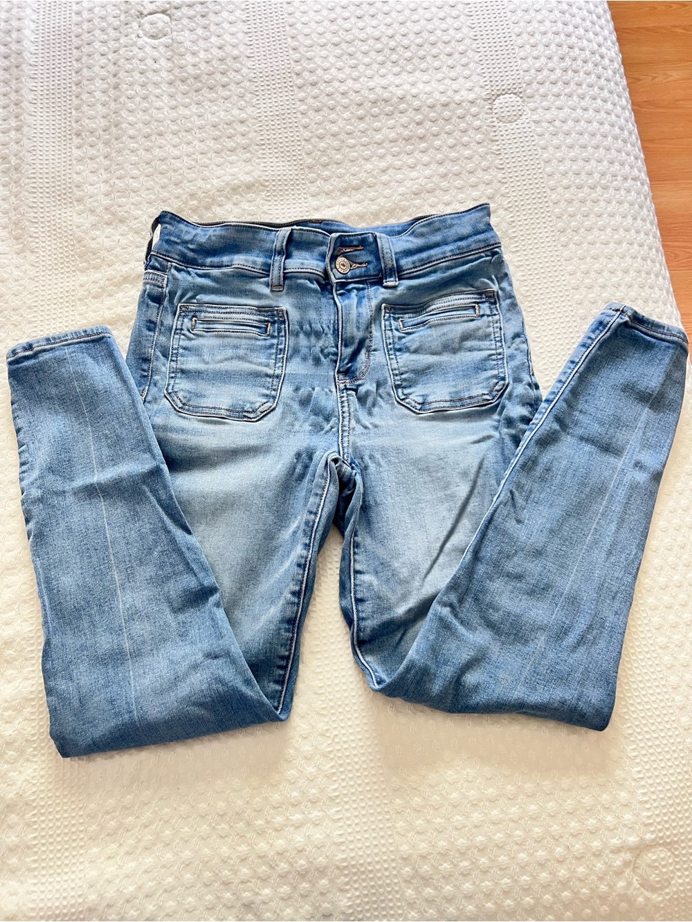 American Eagle Outfitters Light Blue Skinny Jeans